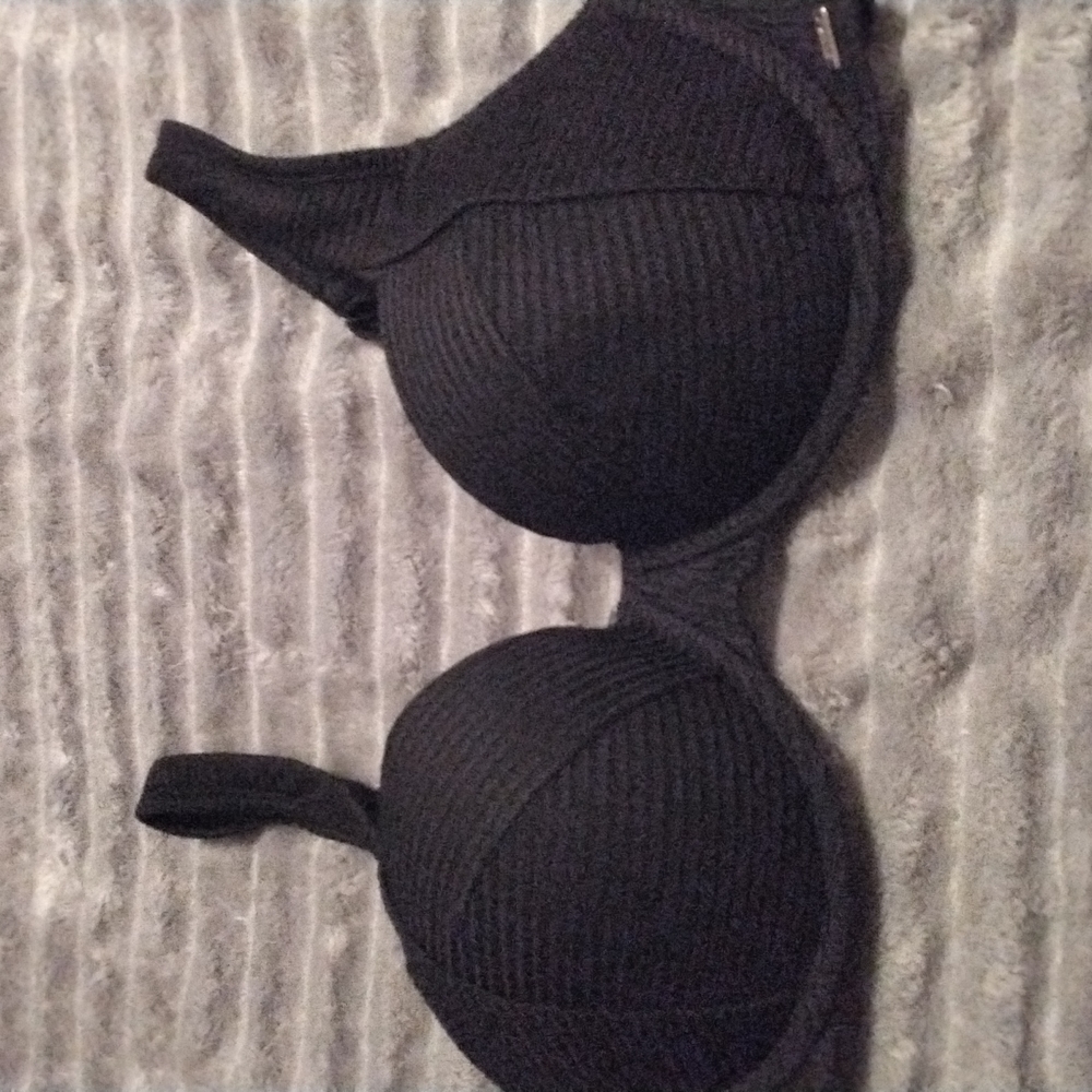Victoria Secret Pink black underwire bikini top